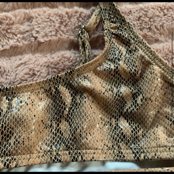 fashion nova snakeskin print top - Picture 2 of 5